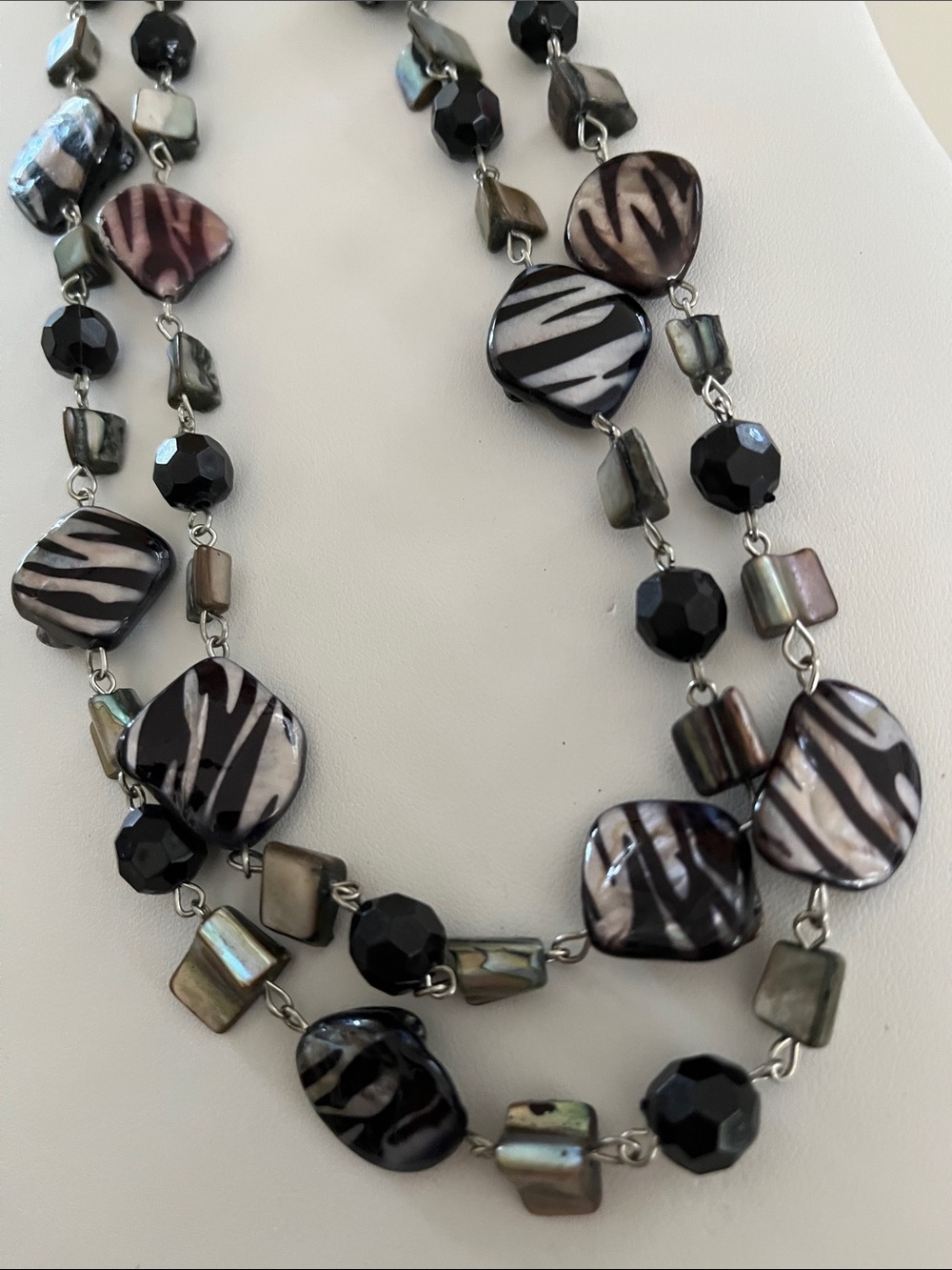 Shell  Black and Gray Multi-Strand Beaded Women's Necklace